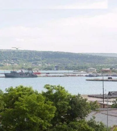Sea Garden דירה