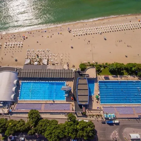 Sea Garden וארנה