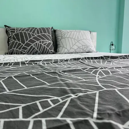 Апартамент Sea Garden Варна