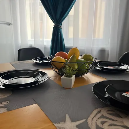 Sea Garden וארנה